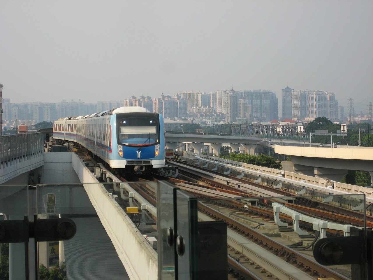 广佛地铁最新线路图，连接两大城市的便捷交通一览