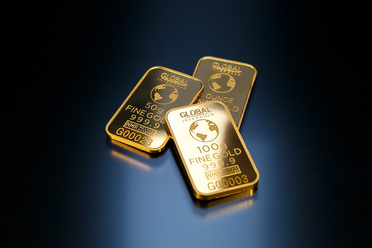 蛇年金银纪念币价格分析，收藏价值与市场走势探讨