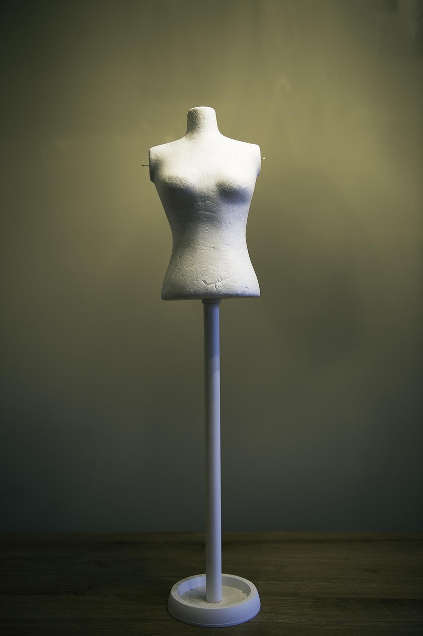 来女士新动态，展现时代魅力与多元风采